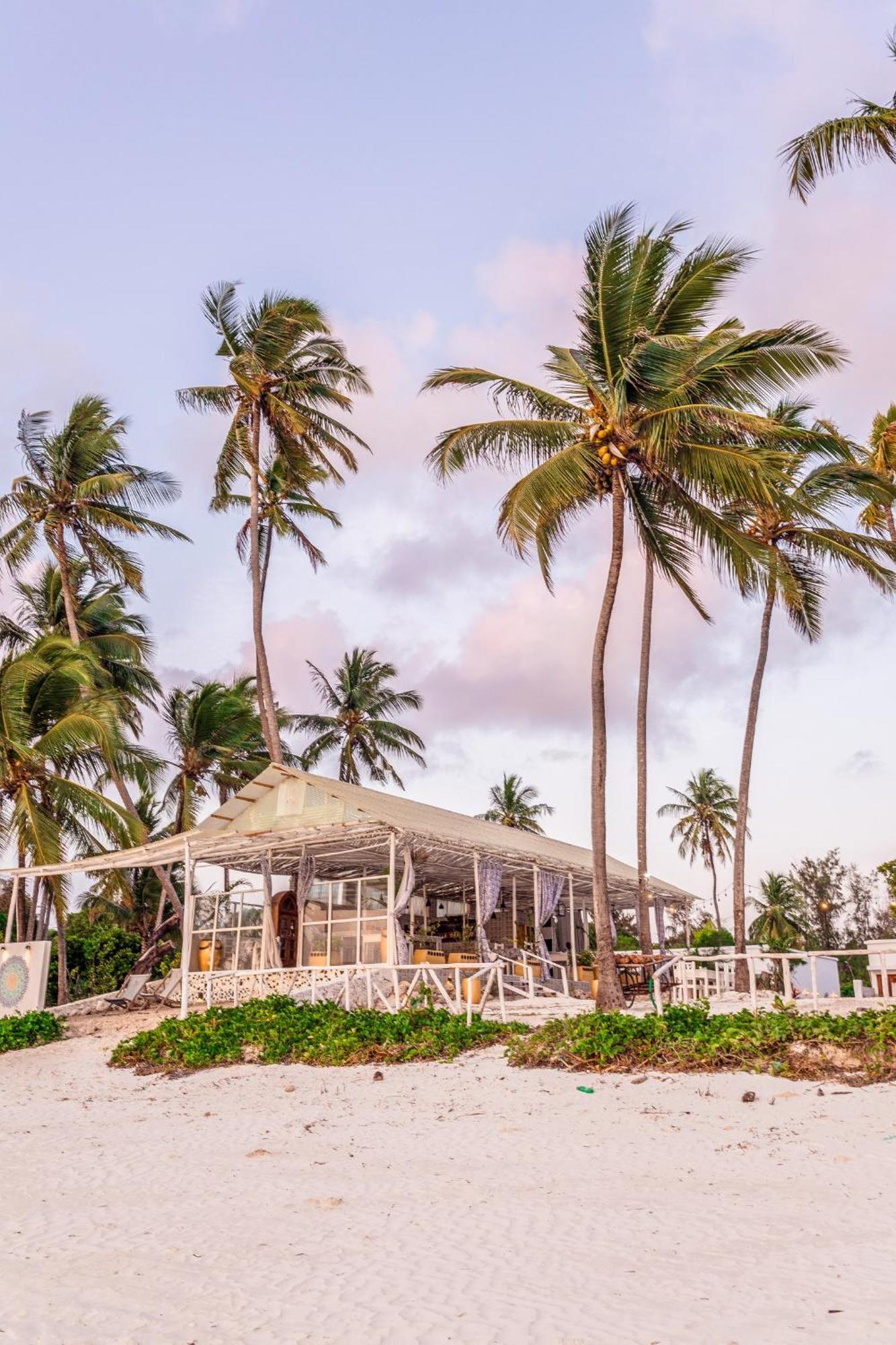 Pili Pili Orient Beach Resort بويجو المظهر الخارجي الصورة